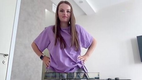 Katy Milligan - I Paid The Maid At The Hotel For Sex