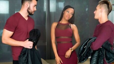Sultry Noemilk's teen porn